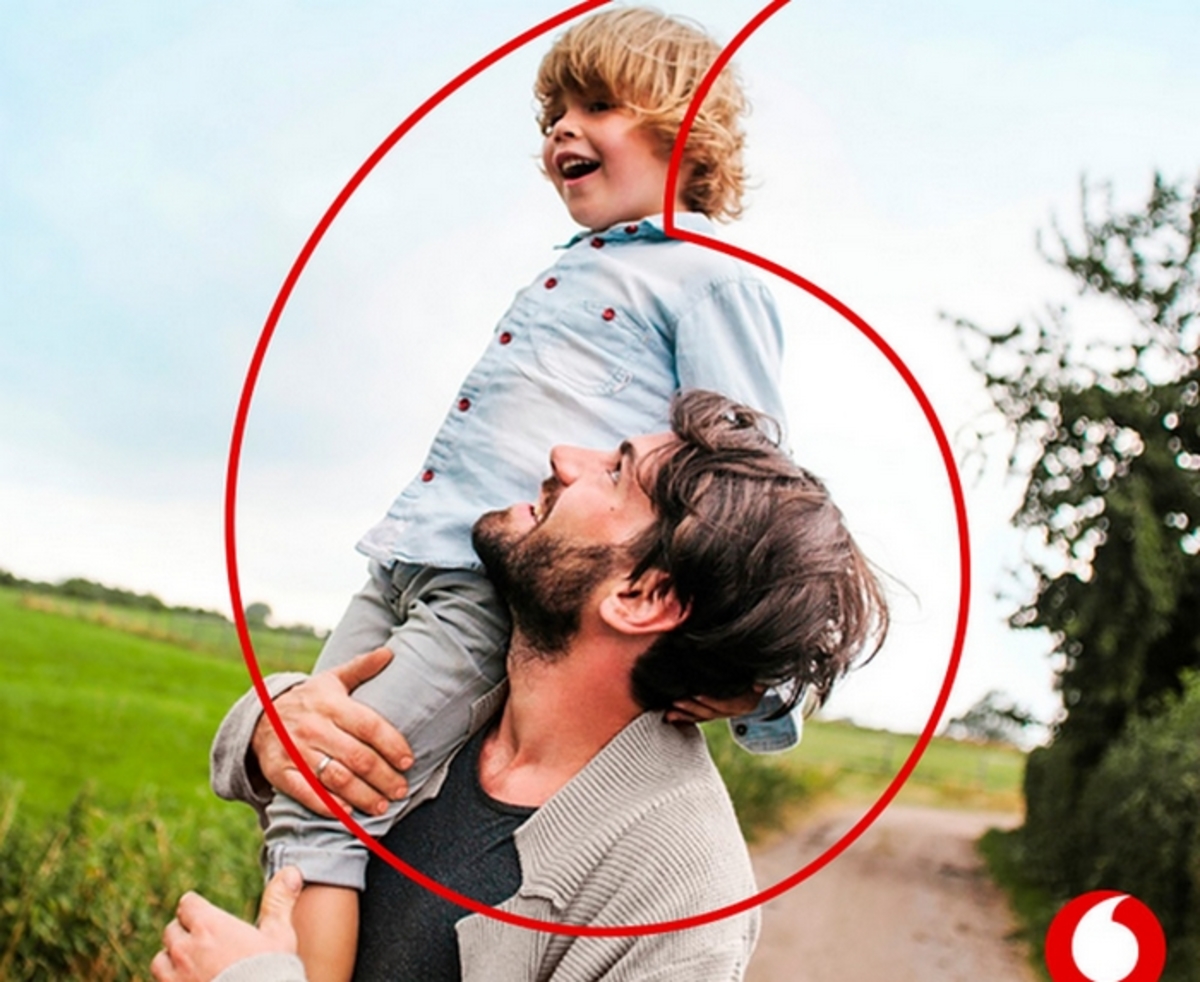 Η Vodafone ενισχύει την οικογένεια με μία νέα πολιτική στήριξης της πατρότητας