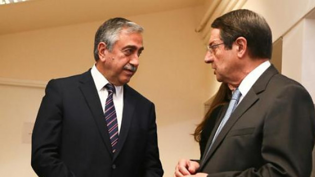 Κυπριακό: Restart στις συνομιλίες με «όμηρο» την κυπριακή ΑΟΖ