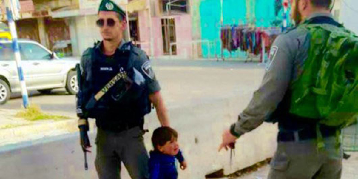 Άνανδροι ισραηλινοί στρατιώτες συλλαμβάνουν “τρομοκράτη” 3 ετών!
