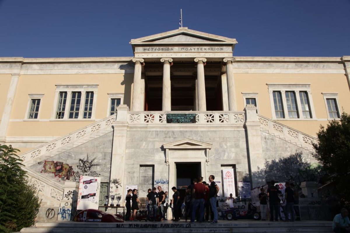 Μελέτη αποκατάστασης της Γαλλικής Σκάλας στο λιμάνι του Λαυρίου θα εκπονήσει το ΕΜΠ