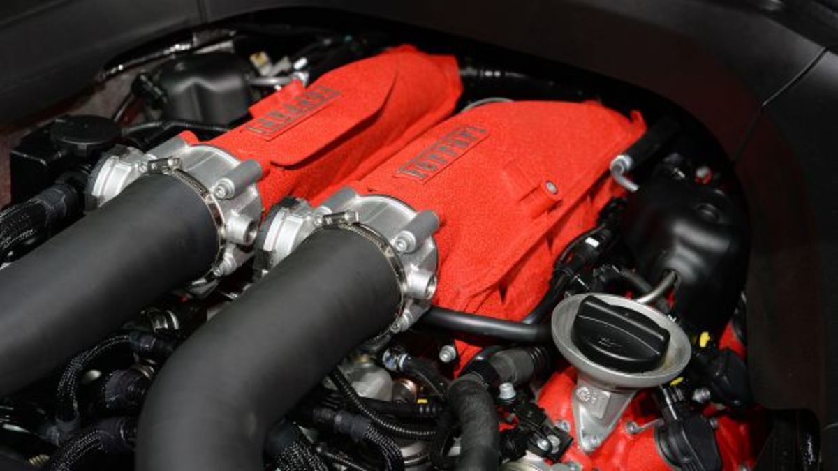 H Ferrari ετοιμάζει το πρώτο της υβριδικό V8 μοντέλο