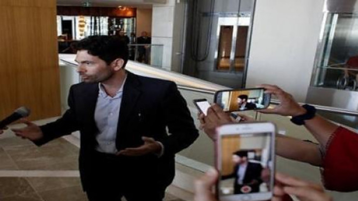 Ομογενής που αφαίρεσε το όνομα του Trump από υπερπολυτελές ξενοδοχείο κινδυνεύει με αγωγή 50 εκατομμυρίων!