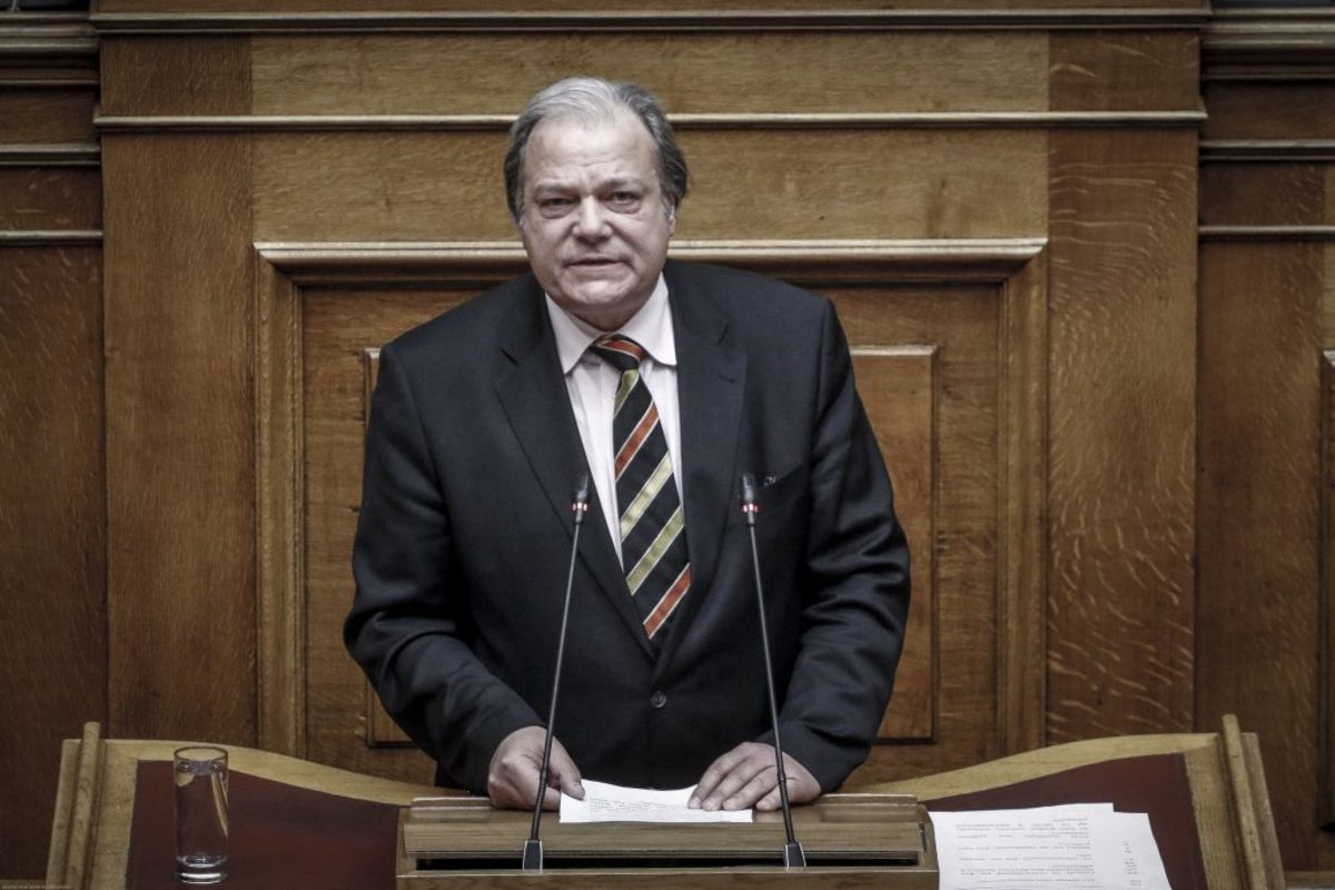 “Βόμβα” Κατσίκη: Αμφισβητεί ότι ο ήταν Ρουβίκωνας πίσω από απόπειρα εισβολής στο γραφείο του