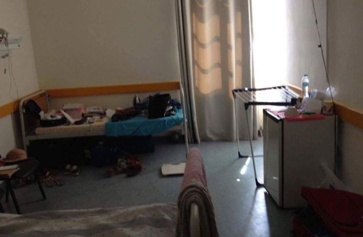 Η ΠΟΕΔΗΝ καταγγέλλει βίλες και… κοινόβια στη Σαντορίνη