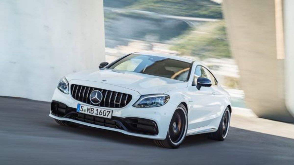 Ανανεωμένη Mercedes-AMG C 63 με νέο αυτόματο 9άρι κινώτιο [vids]