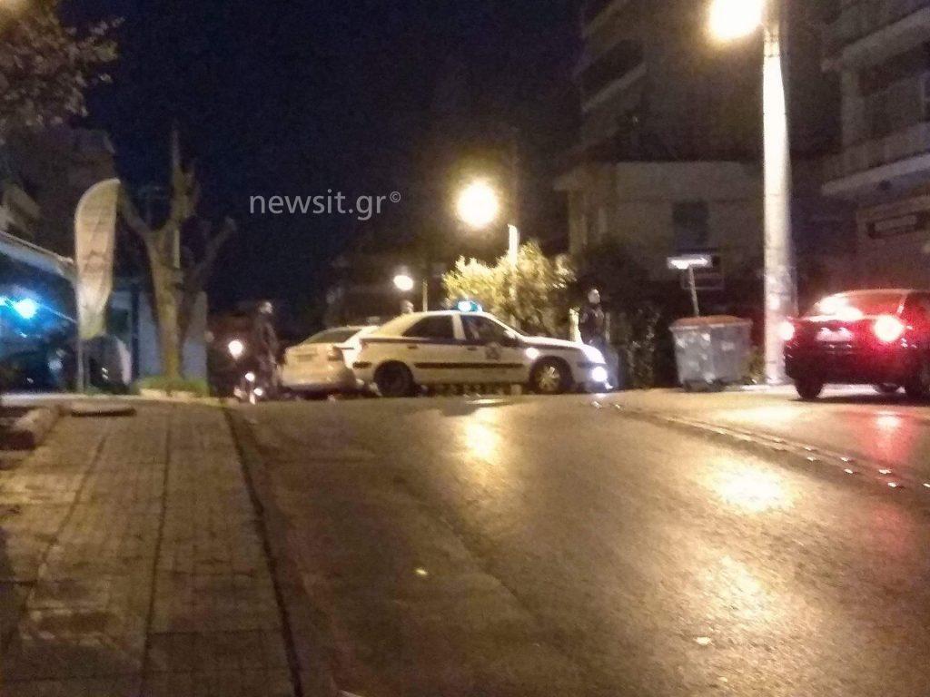 Κινητοποίηση της ΕΛΑΣ για βόμβα σε αυτοκίνητο στην Νέα Σμύρνη [pics]