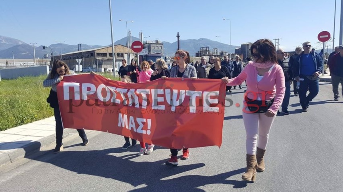 Συγκεντρώσεις για τους μετανάστες στην Πάτρα: Αντιεξουσιαστές απέκλεισαν το λιμάνι [vids]