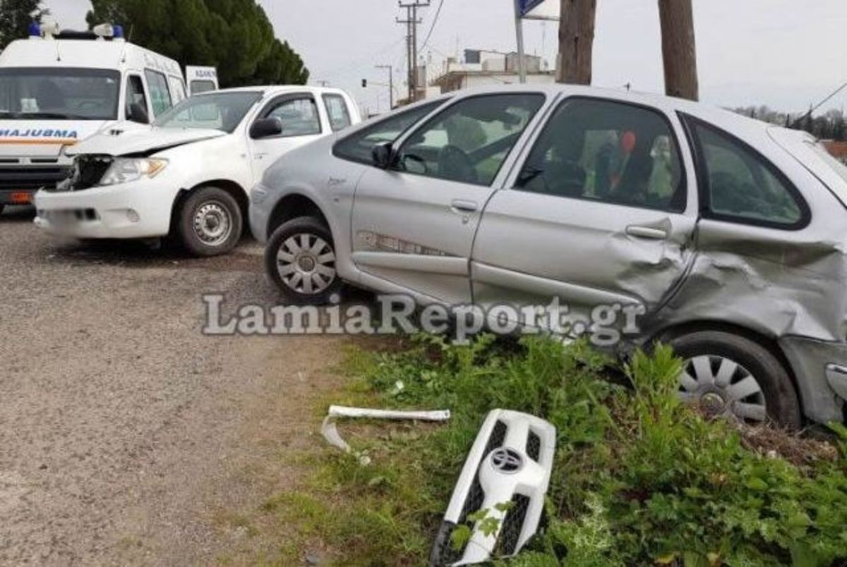 Τροχαίο με τραυματίες στη Λαμία