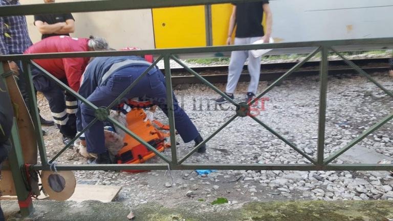 Άνδρας παρασύρθηκε από τρένο στην Πάτρα – Προσπάθησε να διασχίσει τη διάβαση