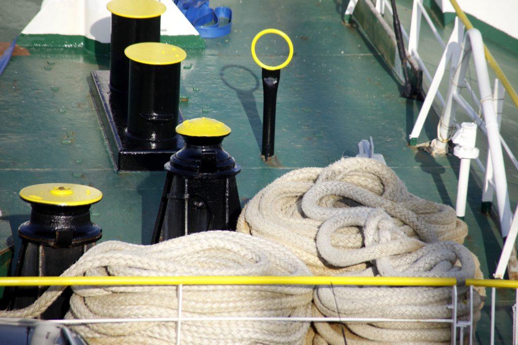 Δεμένα τα πλοία σε Κέρκυρα και Ηγουμενίτσα την Πρωτομαγιά