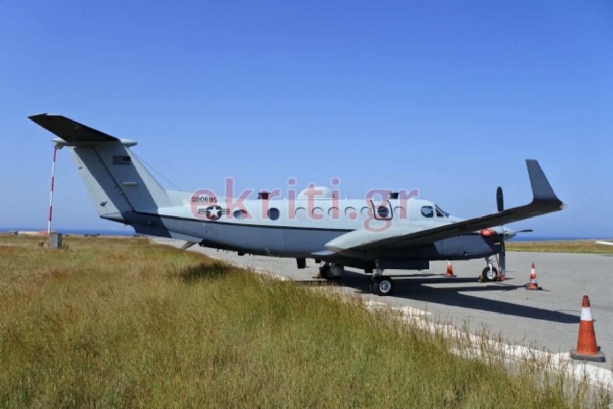 Σούδα: Αυτά είναι τα αμερικανικά κατασκοπευτικά αεροσκάφη που έφτασαν στην Κρήτη – Η νέα αποστολή τους [pics]