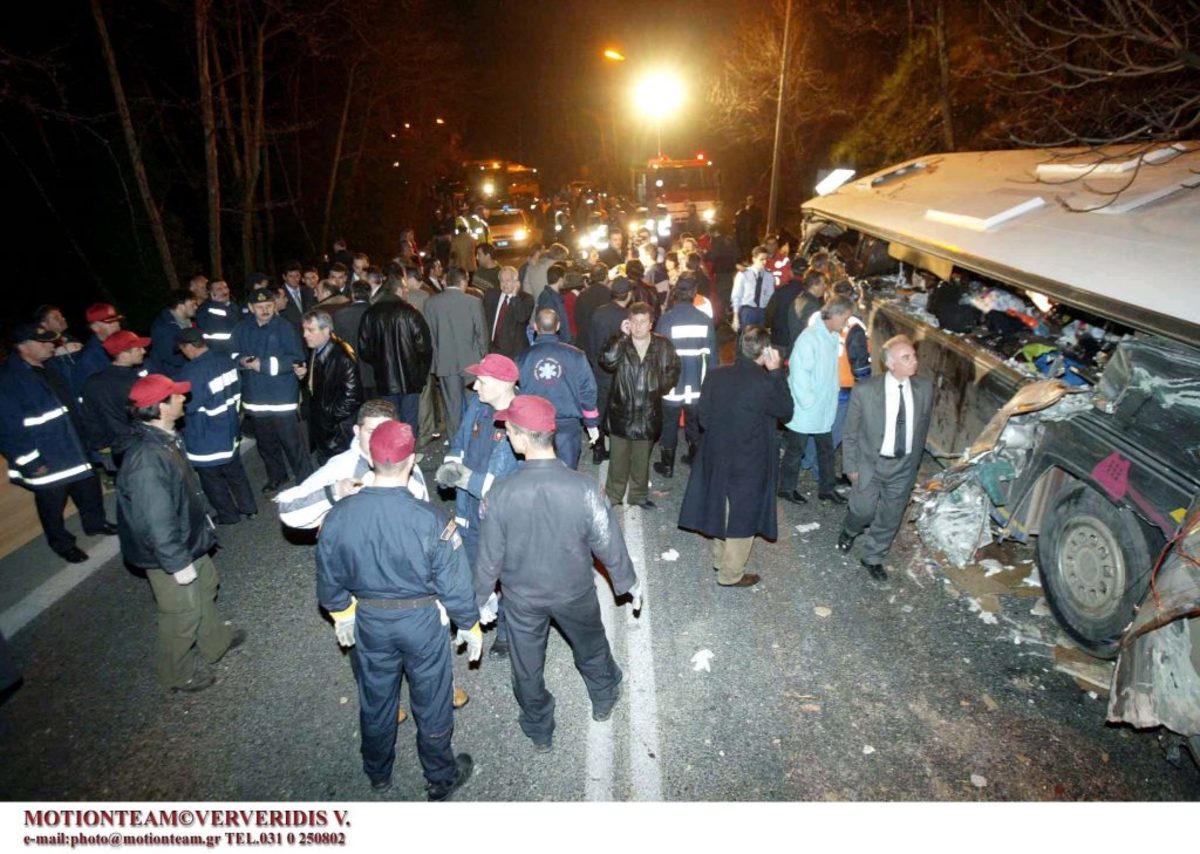 Τέμπη: Η μαύρη επέτειος με τους 21 νεκρούς μαθητές – Η απόφαση 15χρονης που σημάδεψε τη ζωή της [pics]