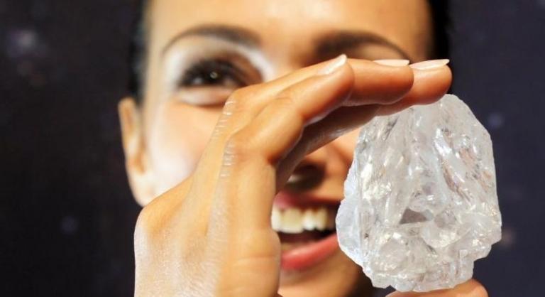 Γιατί εμφανίζονται ξαφνικά τόσα πολλά γιγαντιαία διαμάντια;