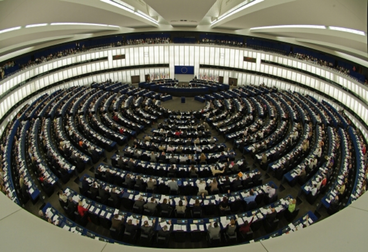 Στο Ευρωπαϊκό Κοινοβούλιο η κράτηση των δύο Ελλήνων στρατιωτικών