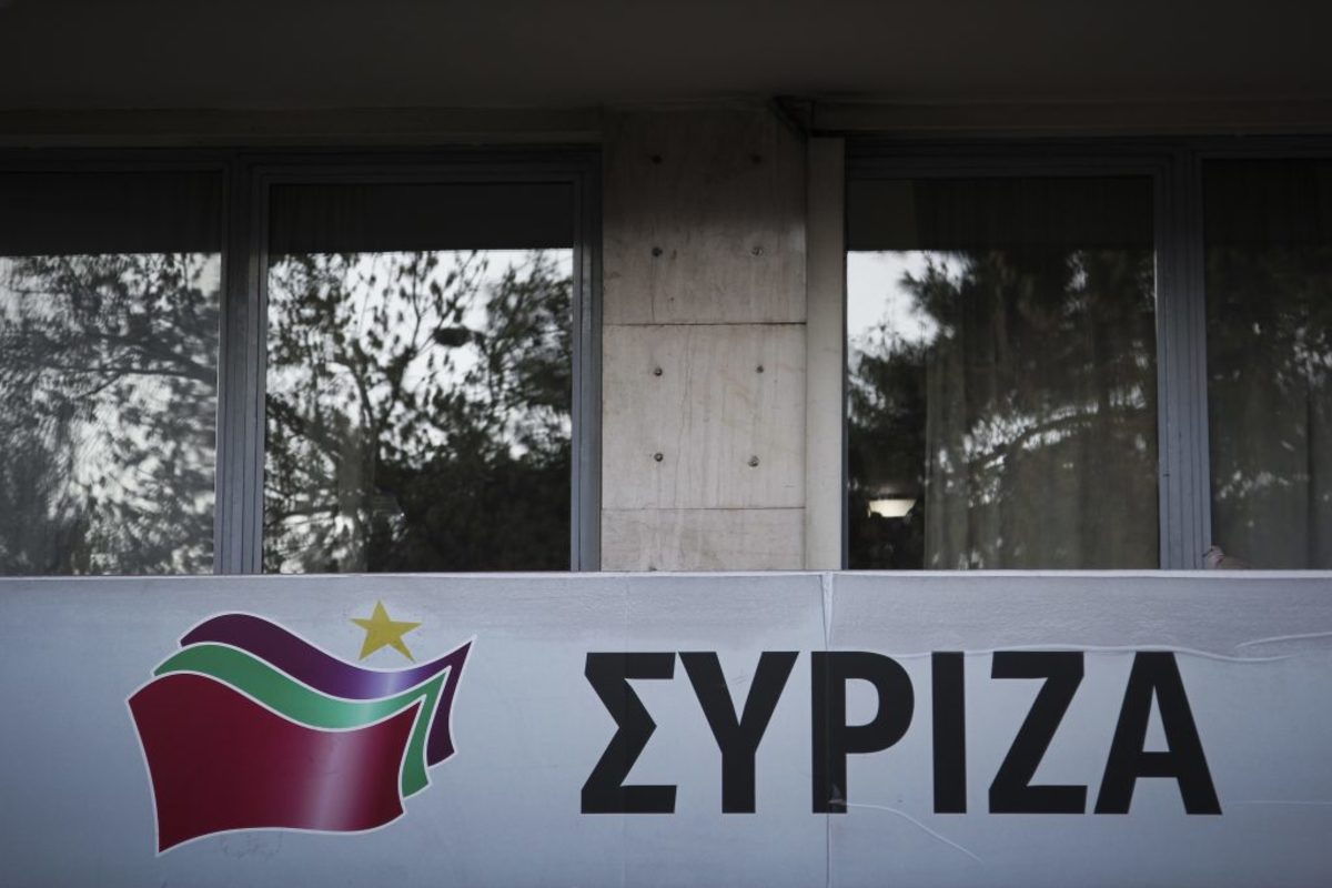Νέα επιστολή βουλευτών του ΣΥΡΙΖΑ κατά της αναδοχής παιδιού από ομόφυλα ζευγάρια