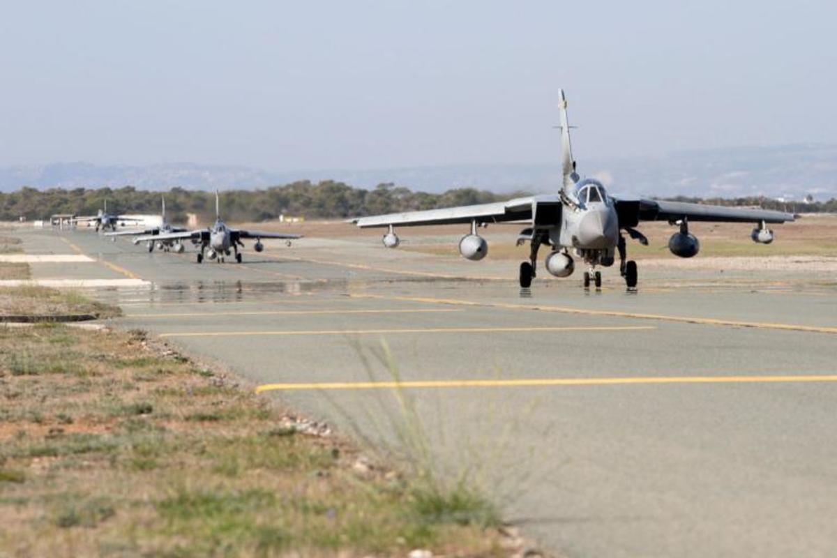 Αεροδιάδρομος… πολέμου για Συρία μέσω Κύπρου – Τι ζητούν οι Βρετανοί