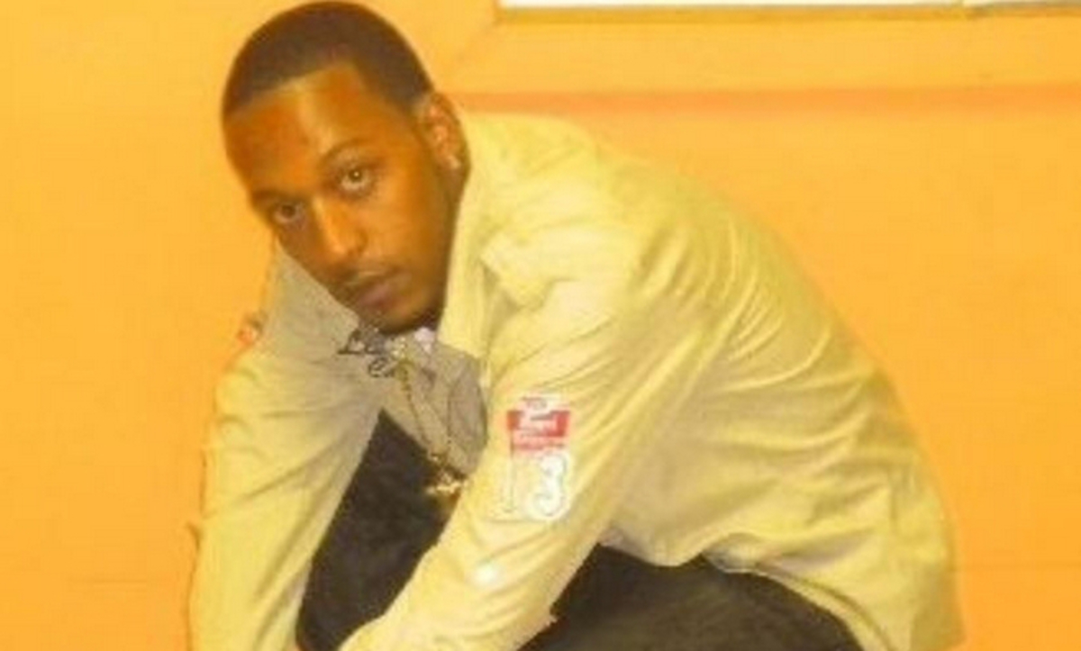 Νέα Υόρκη: Αστυνομικοί εκτέλεσαν Αφροαμερικανό με 10 σφαίρες επειδή κρατούσε… σωλήνα