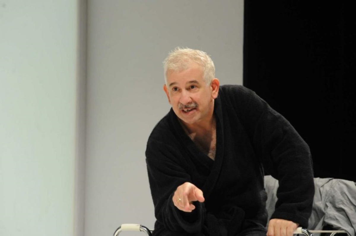 «Με τον Πέτρο Φιλιππίδη, όταν ήμασταν νέοι, αγωνιούσαμε αν η Ρούλα Κορομηλά…»