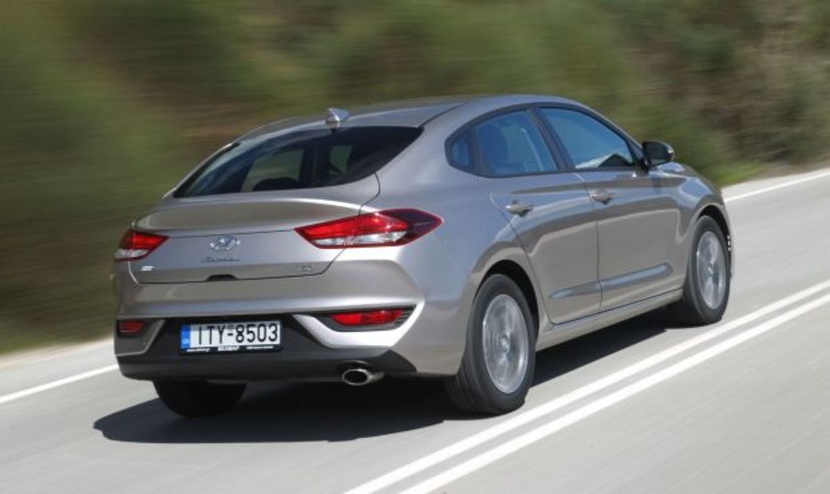 Δοκιμάζουμε το Hyundai i30 Fastback με το ξεχωριστό στιλ [pics]