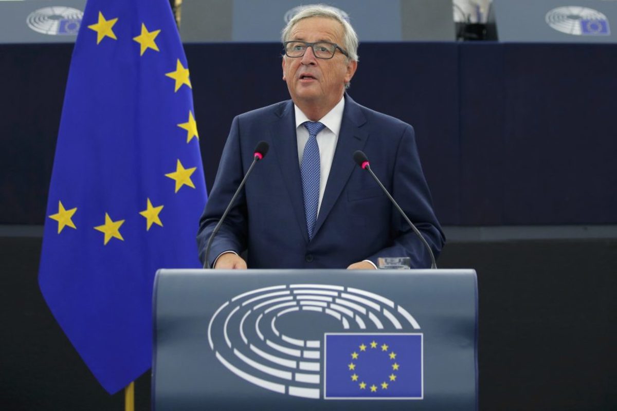 Γιούνκερ για Ιταλία: Να μην επαναληφθούν τα λάθη που έγιναν σε βάρος της Αθήνας