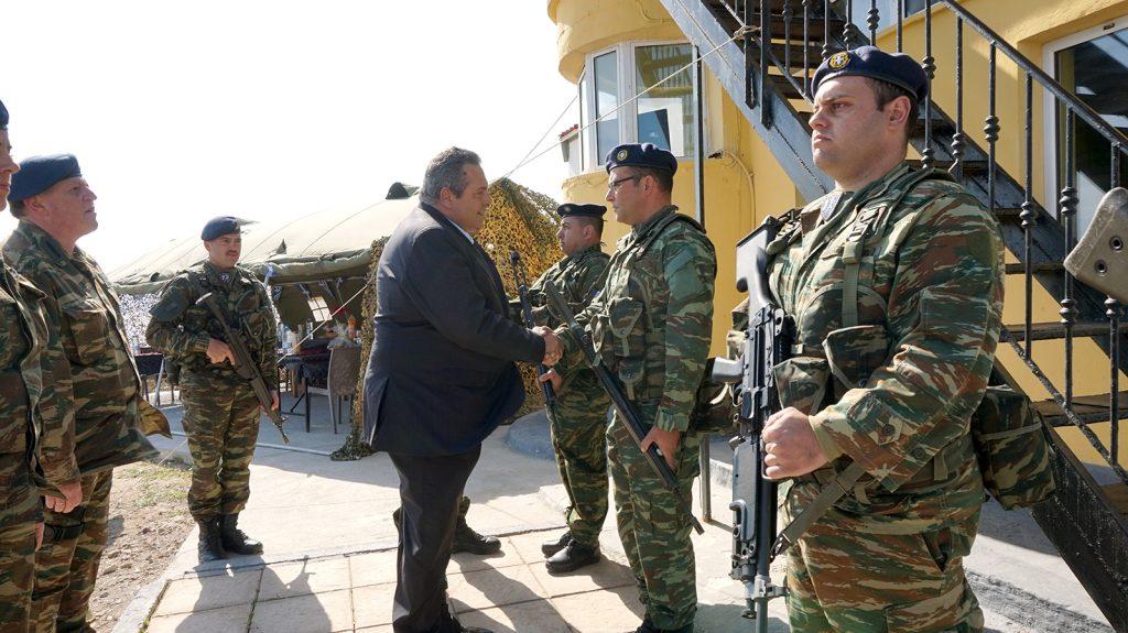 Καμμένος: Η σκέψη όλου του ελληνικού λαού, είναι δίπλα στους 2 στρατιωτικούς [pics]