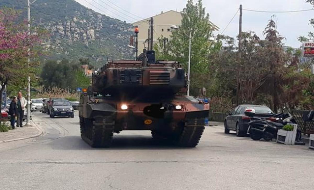 Καβάλα: Βγήκαν τα τανκς στους δρόμους
