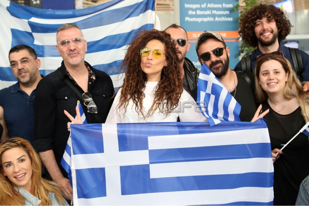Γιάννα Τερζή: Με την μητέρα της Μαρία στο αεροδρόμιο, πριν φύγει για Λισαβόνα!