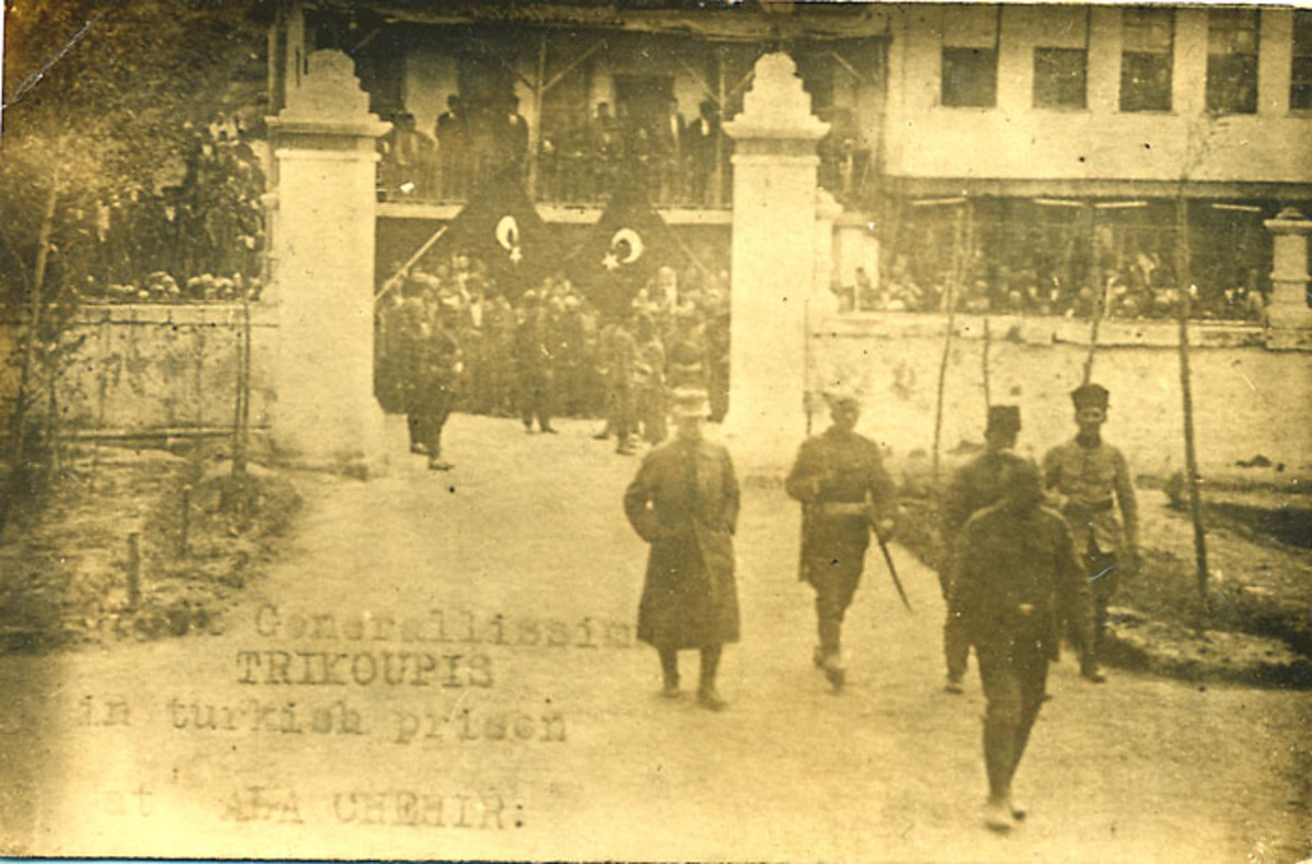 Η στιγμή που ο Νικόλαος Τρικούπης οδηγείται ενώπιον του Ατατούρκ