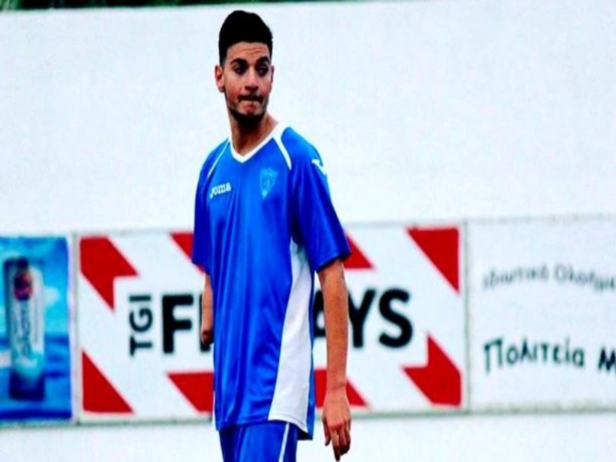 Μαθήματα ζωής από τον ποδοσφαιριστή με το ένα χέρι! [pics]