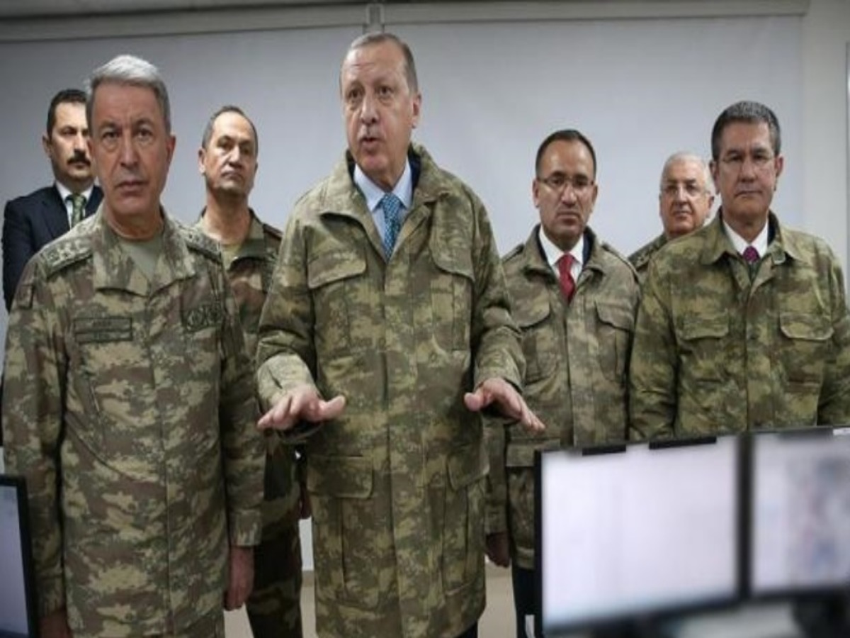 Τούρκος ΥΠΑΜ: Διαπιστευτήρια ανηθικότητας με την Ελλάδα βυθισμένη στο πένθος