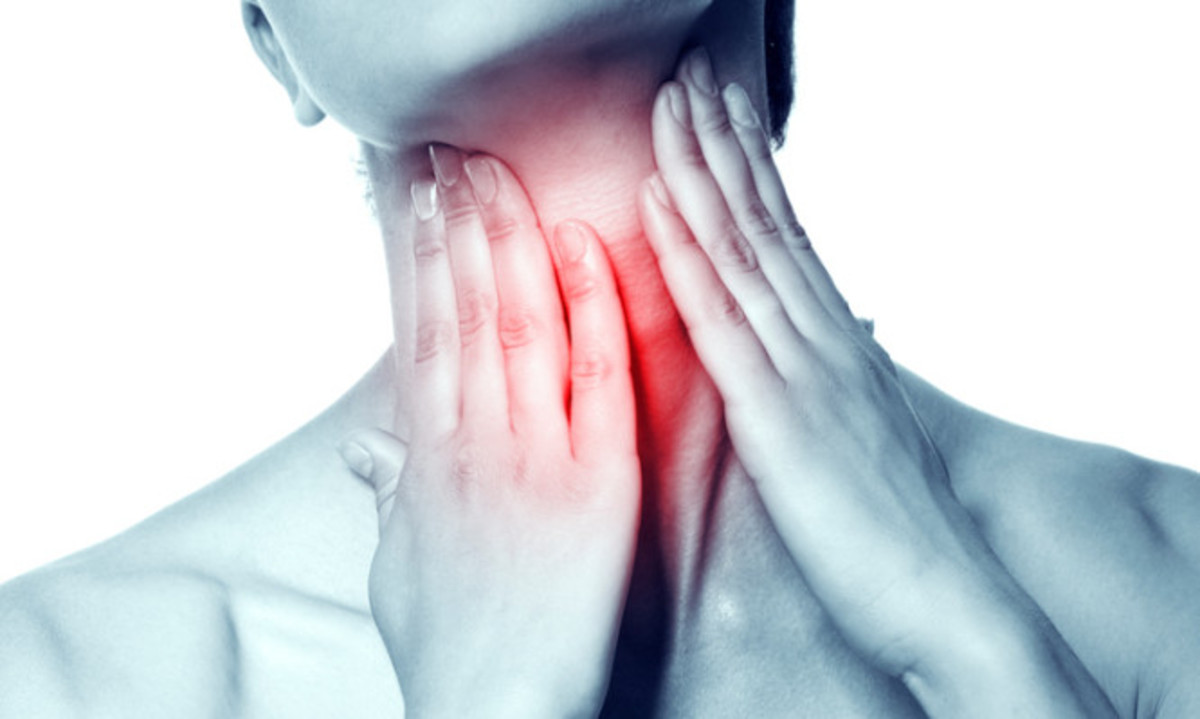 Καρκίνος στον λαιμό: Βήχας και πονόλαιμος ίσως είναι πρώιμα σημάδια!