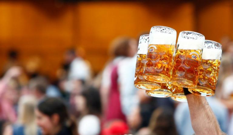 Απαγορεύεται να διαφημίζεται η μπίρα ως “ωφέλιμη”