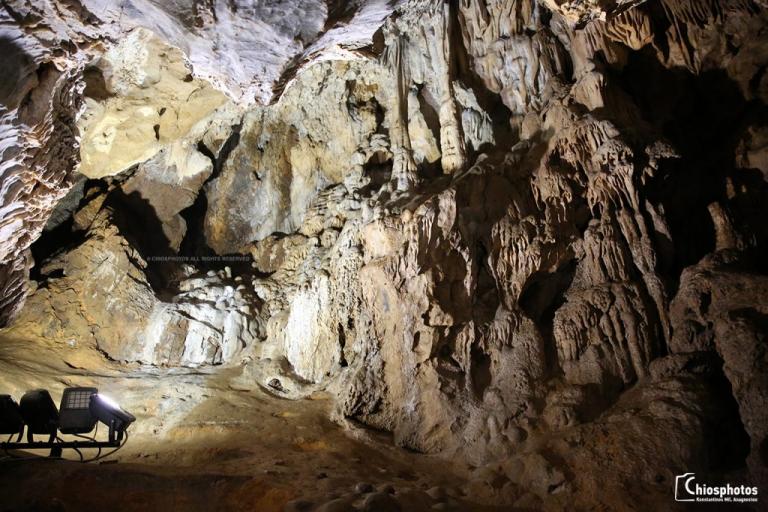 Χίος: Αυτό είναι το σπήλαιο που εντυπωσιάζει τους τουρίστες – Τι βρέθηκε μετά από ανασκαφές [pic, vid]
