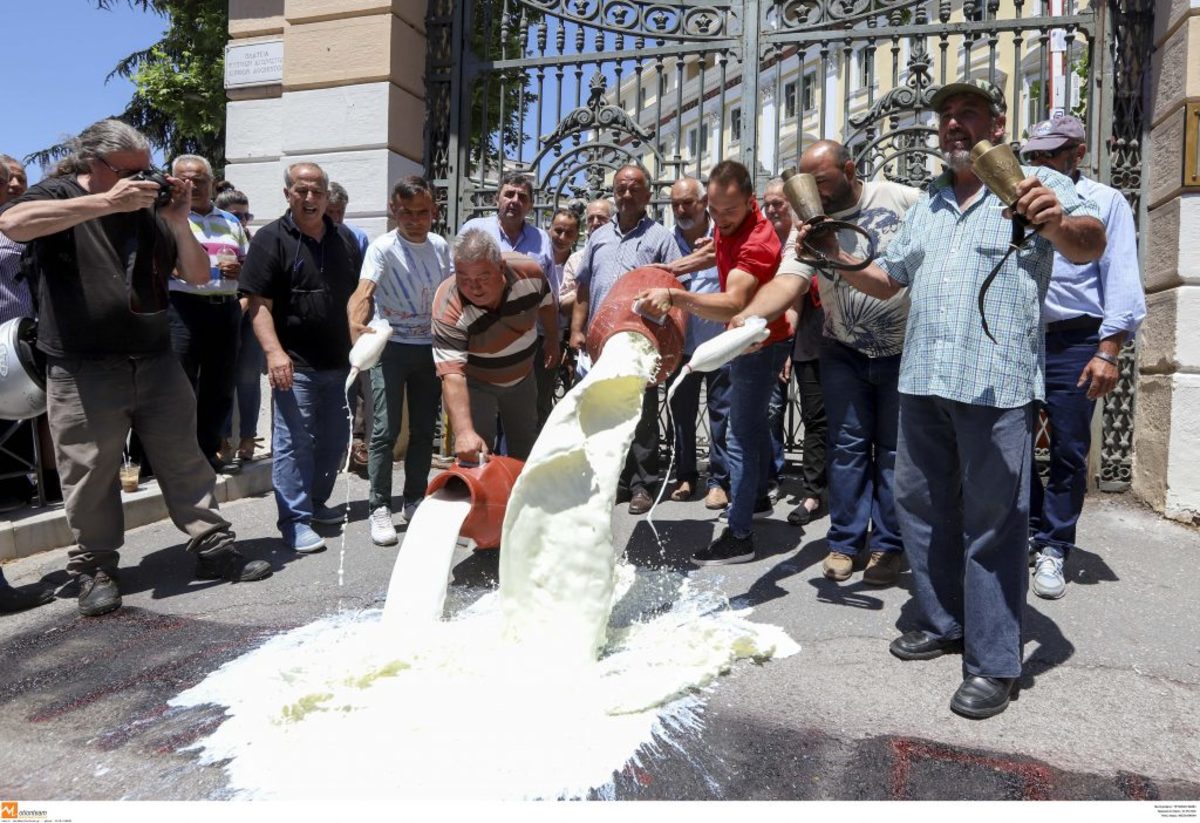Διαμαρτυρία κτηνοτρόφων στη Θεσσαλονίκη [pics]