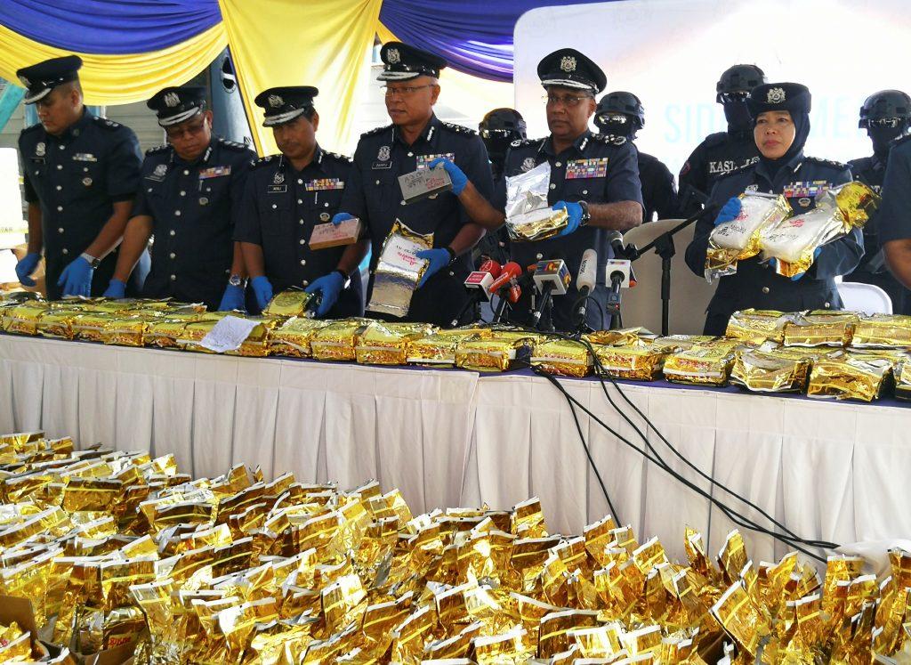 Μαλαισία:  Κατασχέθηκαν 1.200 κιλά της «κόκας των φτωχών» – Ήταν κρυμμένα σε φορτίο τσαγιού