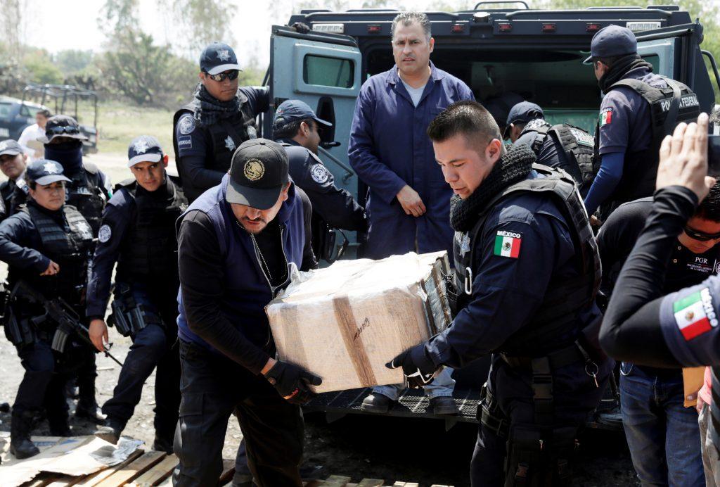 Μεξικό: Συνέλαβαν τη σύζυγο του αρχιβαρόνου ναρκωτικών – Δούλευε στο πόδι του