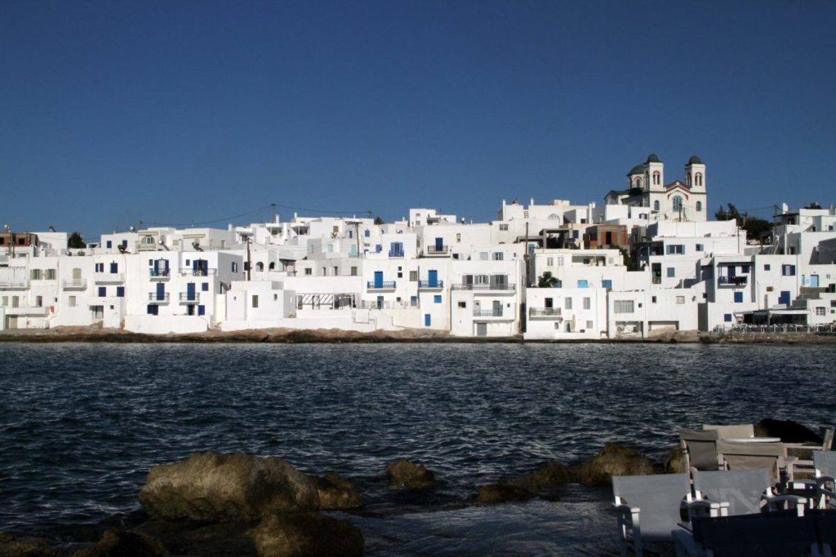Πάρος: Βγήκαν βόλτα όλες μαζί και τράβηξαν τα βλέμματα [vid]
