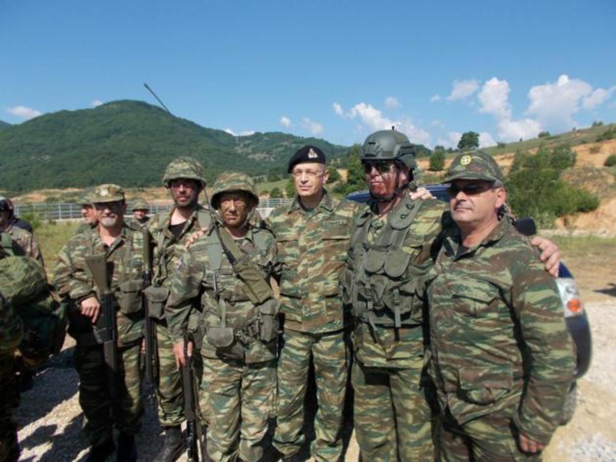 Βροντερό μήνυμα Α/ΓΕΣ μαζί με τους Εθνοφύλακες από τα βόρεια σύνορα