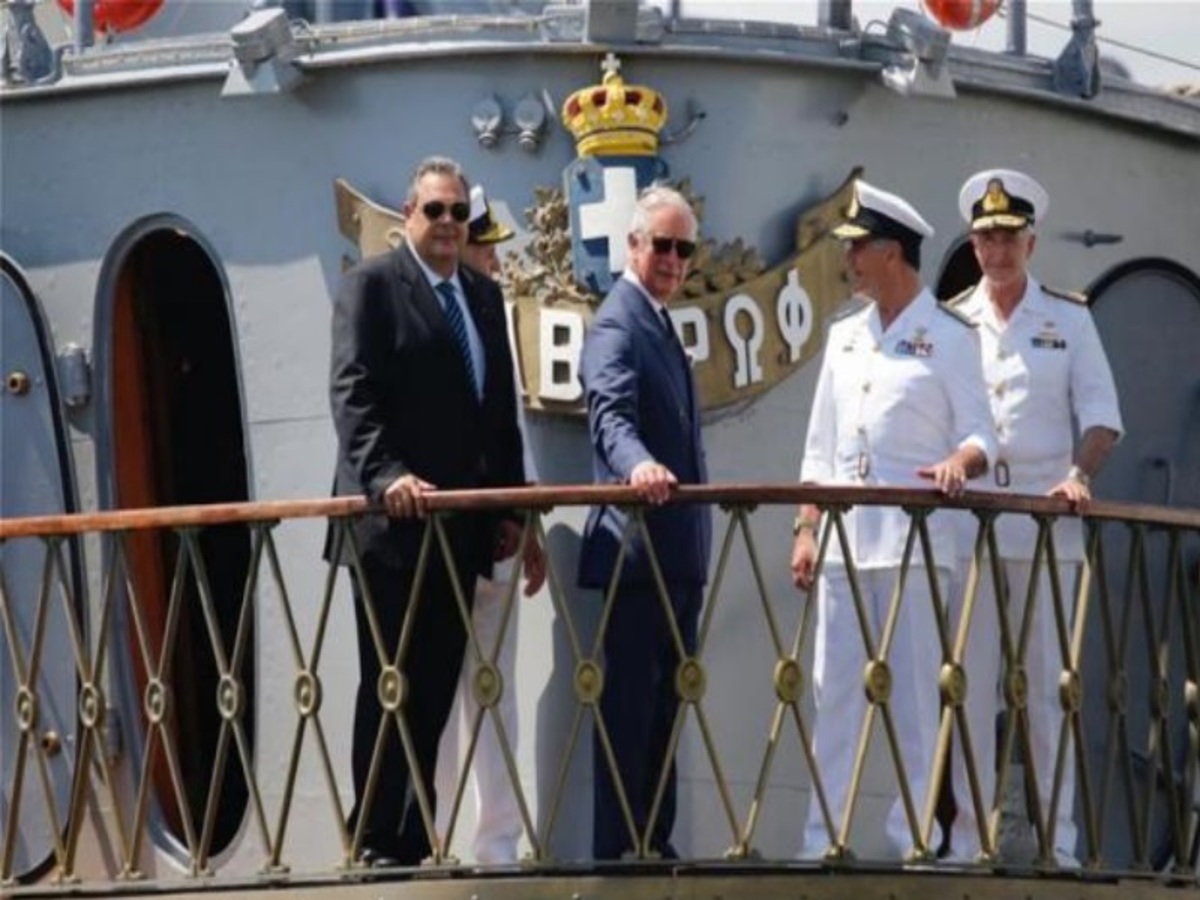 Αρχηγός ΓΕΝ: Τι ρώτησε και τι είδε ο πρίγκιπας Κάρολος στο Θ/Κ “Αβέρωφ”