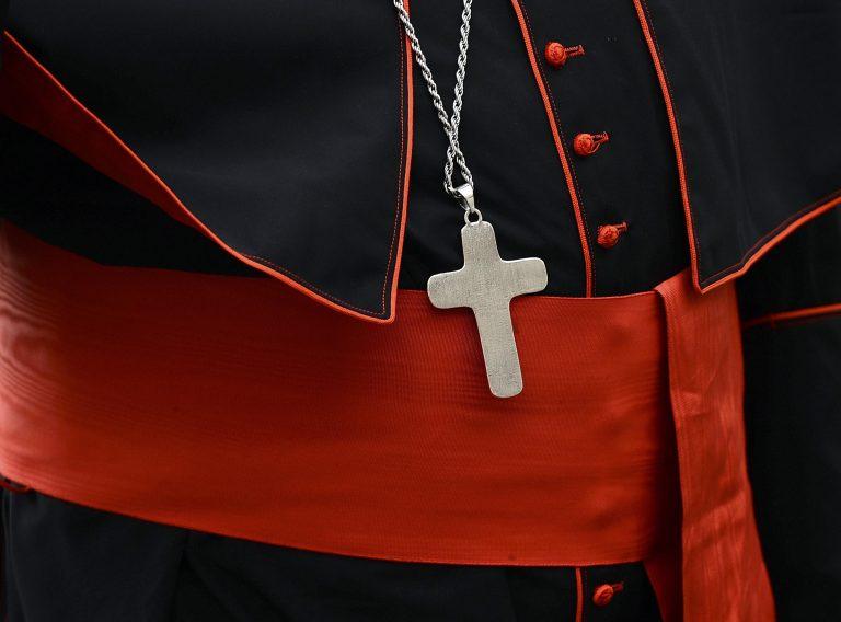 Παραιτήθηκαν 34 επίσκοποι μετά από τα σεξουαλικά σκάνδαλα στο Βατικανό