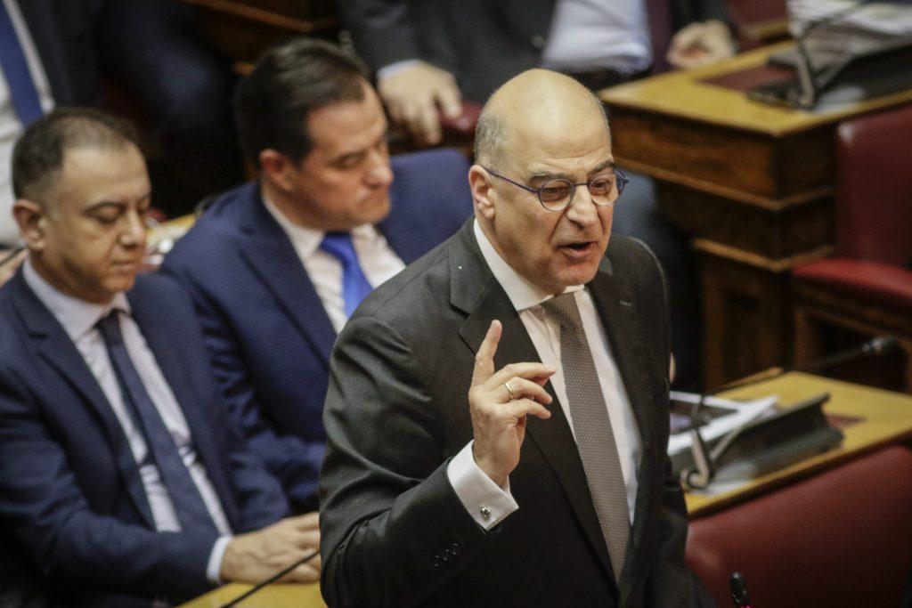 Χαμός (και) στην Βουλή μεταξύ κυβέρνησης – ΝΔ για το τηλεφώνημα Μαρινάκη στον Τζανακόπουλο