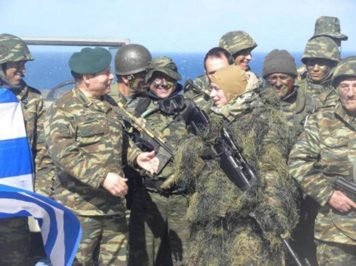 Και με το νόμο οι γυναίκες στην Εθνοφυλακή – Τι θα κάνει ο Κουβέλης