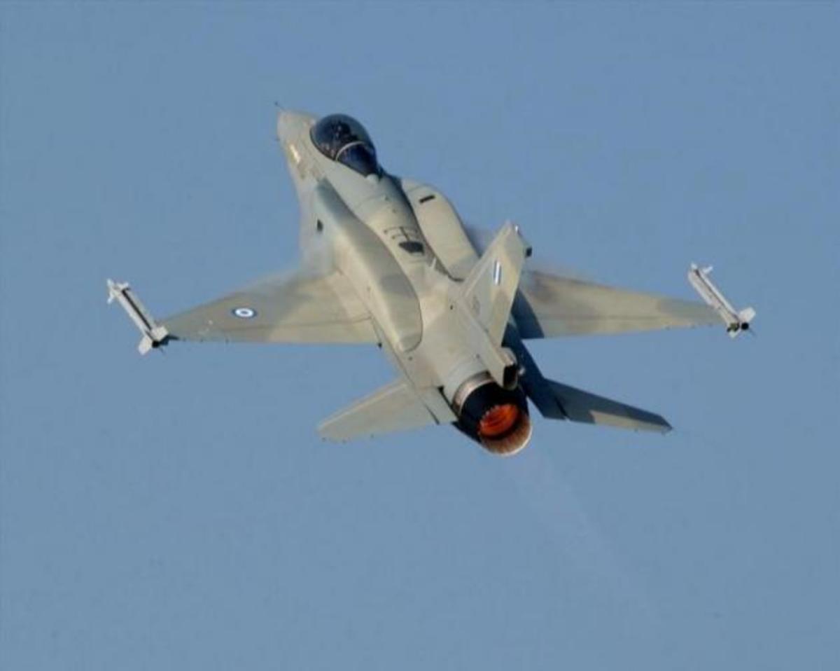 Πολεμική Αεροπορία: “Μυρίζεi” ανατροπή με τα F-35