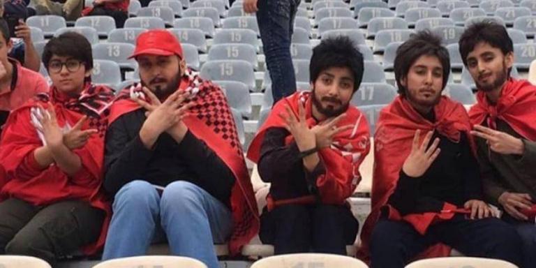 Ιράν: Πέντε γυναίκες ντύθηκαν άνδρες για να δουν ποδοσφαιρικό αγώνα