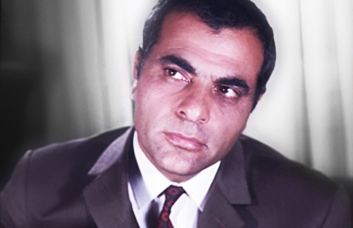 «Φορούσα μαγιό και φαίνεται ότι έτσι του άρεσα του Στελλάκη…»