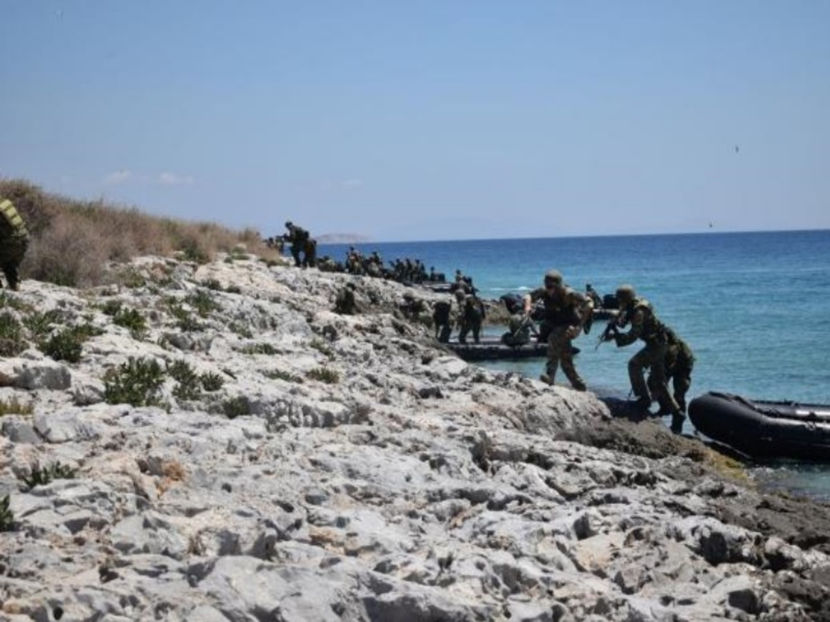 Εικόνες “δέους” από τη συνεκπαίδευση των Ελλήνων και Κύπριων κομάντο!