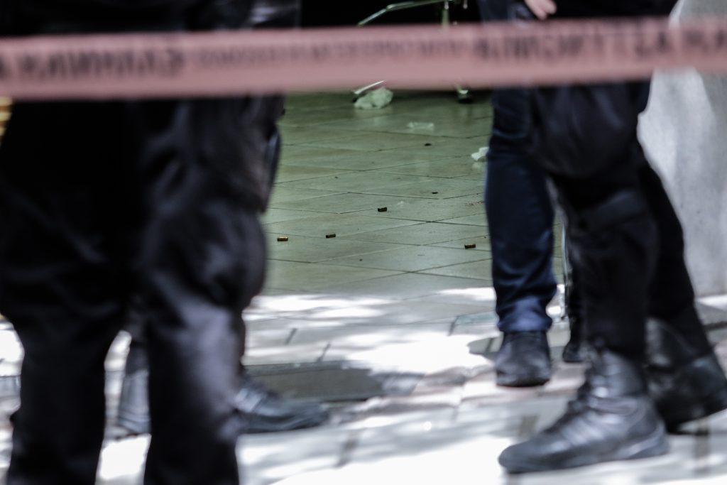Επίθεση με έξι σφαίρες στην καρδιά της Αθήνας – Ξεκαθάρισμα λογαριασμών η επίθεση σε κομμωτήριο