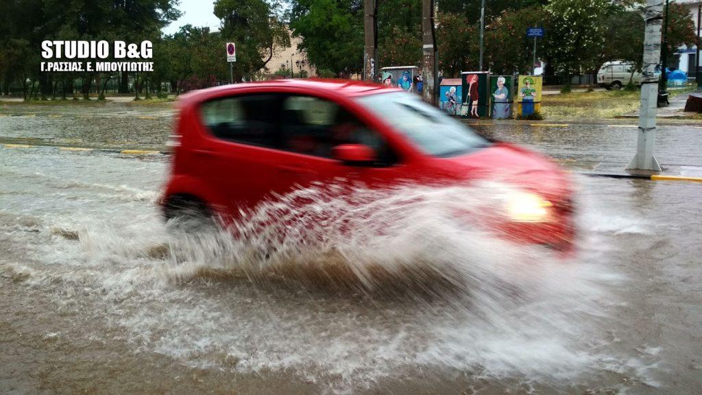 Δυνατή καταιγίδα στο Ναύπλιο [vid]