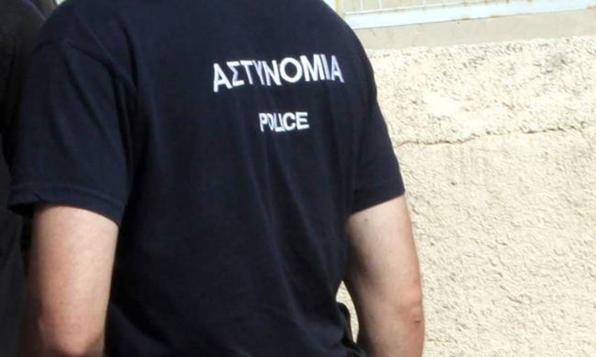 Καταγγελία – σοκ! Αστυνομικός έκλεβε χρυσαφικά από νεκρούς