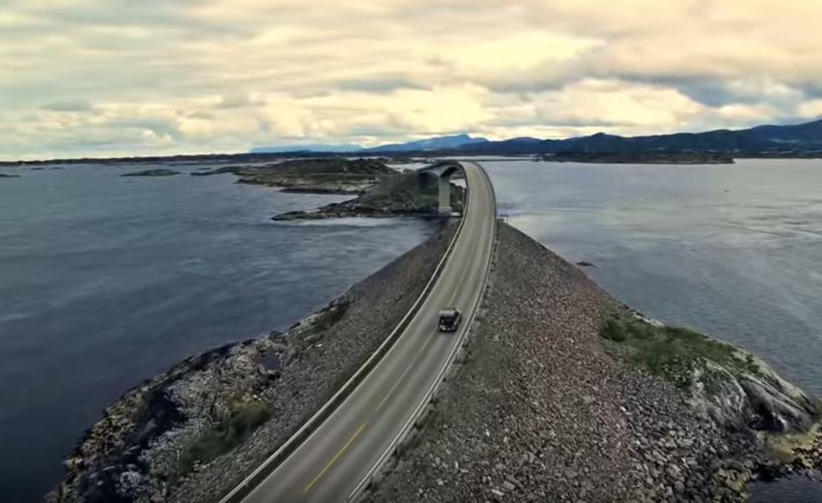 Atlantic Ocean Road: Από τους πιο όμορφους και επικίνδυνους δρόμους του κόσμου
